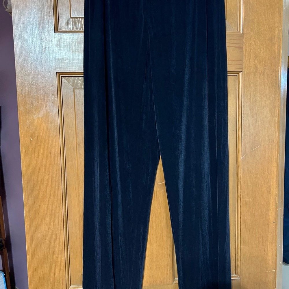 CHICO’S TRAVELERS Black Straight pants